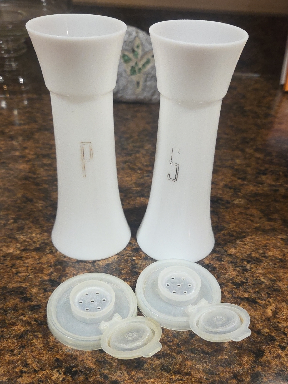 Vintage Tupperware Salt And Pepper Shakers - Picture 2 of 2